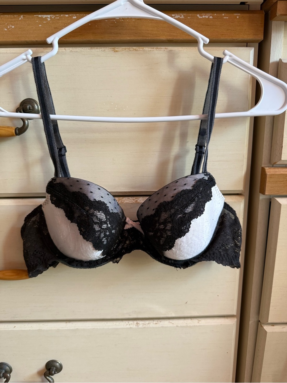 Victoria's Secret Black and White Lace Push-Up Bra